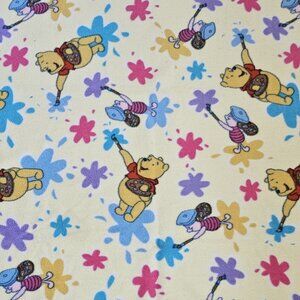 Vintage Y2K Winnie The‎ Pooh Blanket Fleece Light Yellow Piglet Painting 38x54"